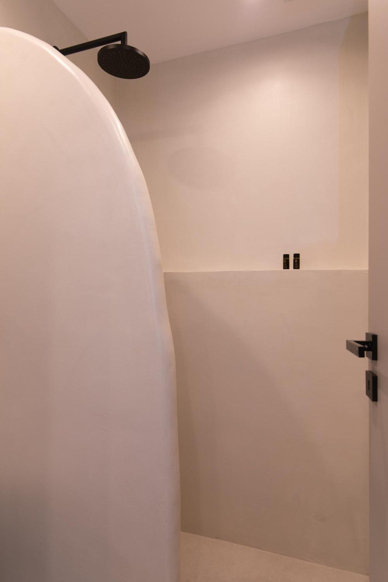 Porte Accommodation Kamares  Exterior photo